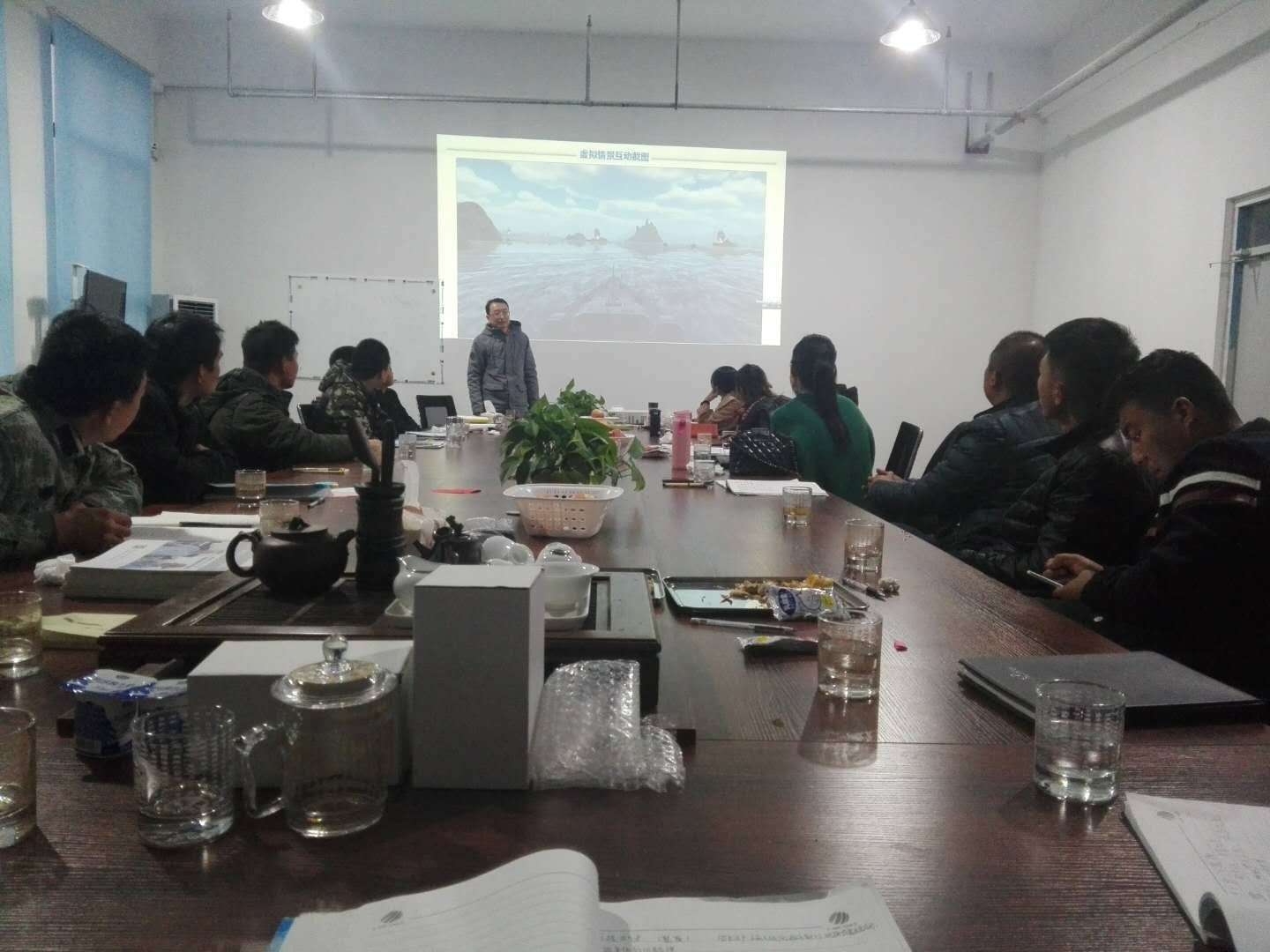 優(yōu)秀員工進行“我的海藍夢”演講 優(yōu)秀員工進行“我的海藍夢”演講